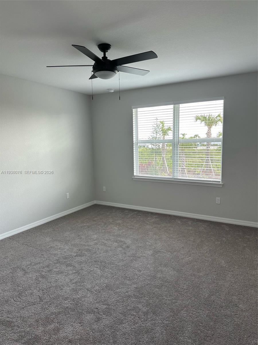 A11938076 Property Photo 12