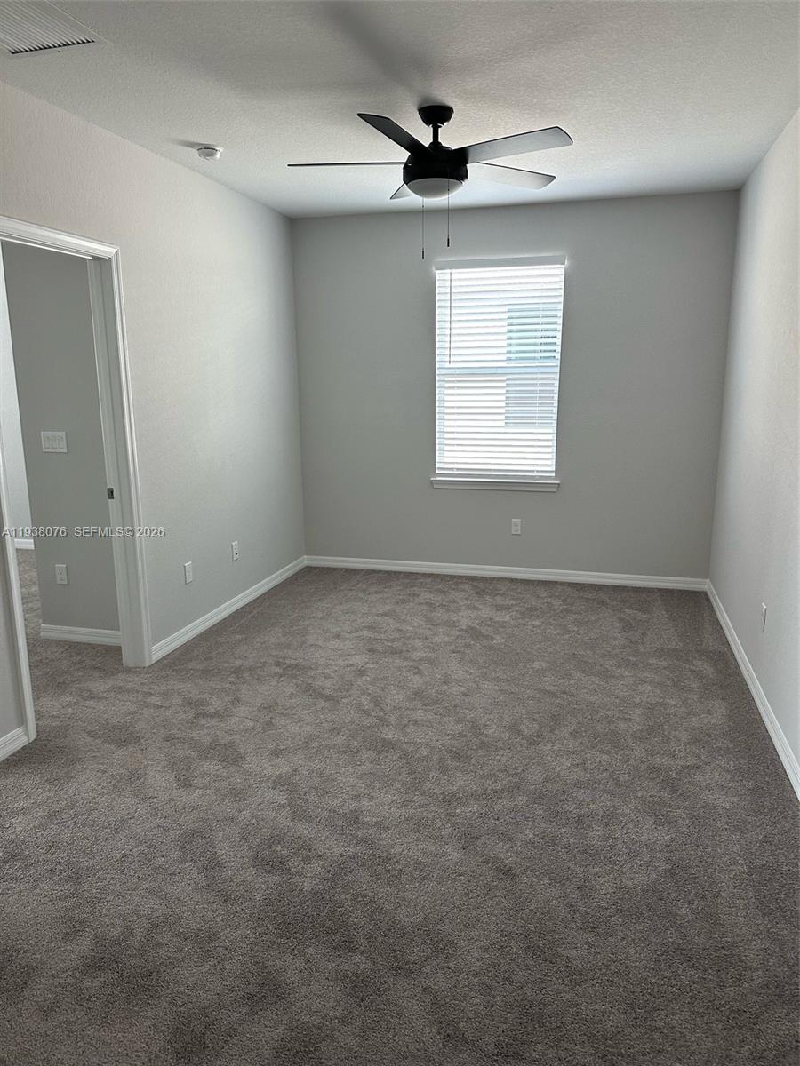 A11938076 Property Photo 26