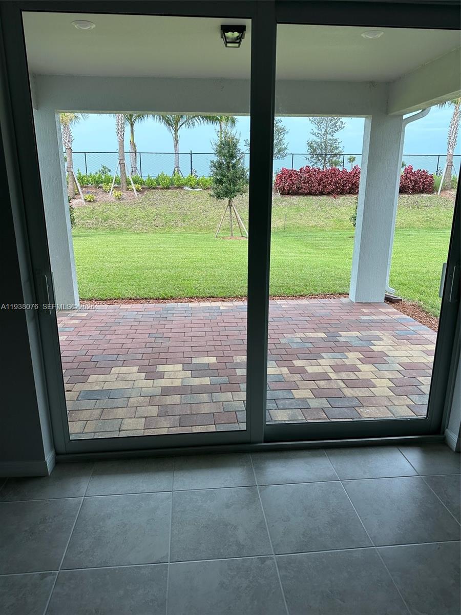 A11938076 Property Photo 42