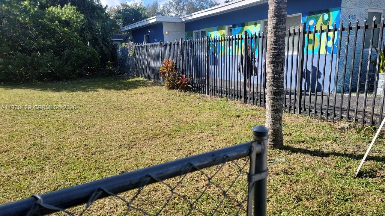 120 Ne 56th Street Property Photo 2