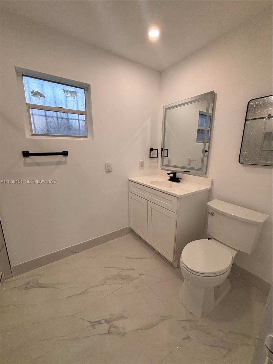 A11938151 Property Photo 4