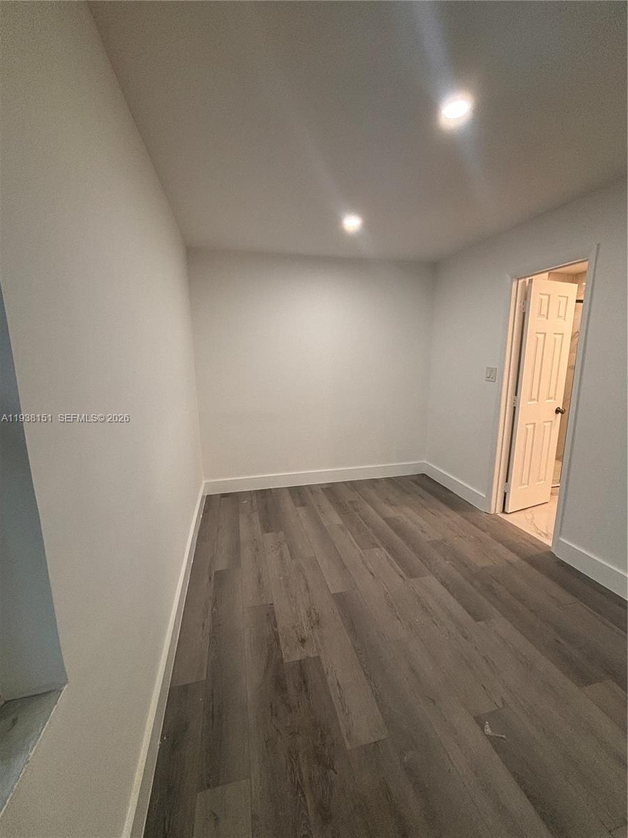 A11938151 Property Photo 5