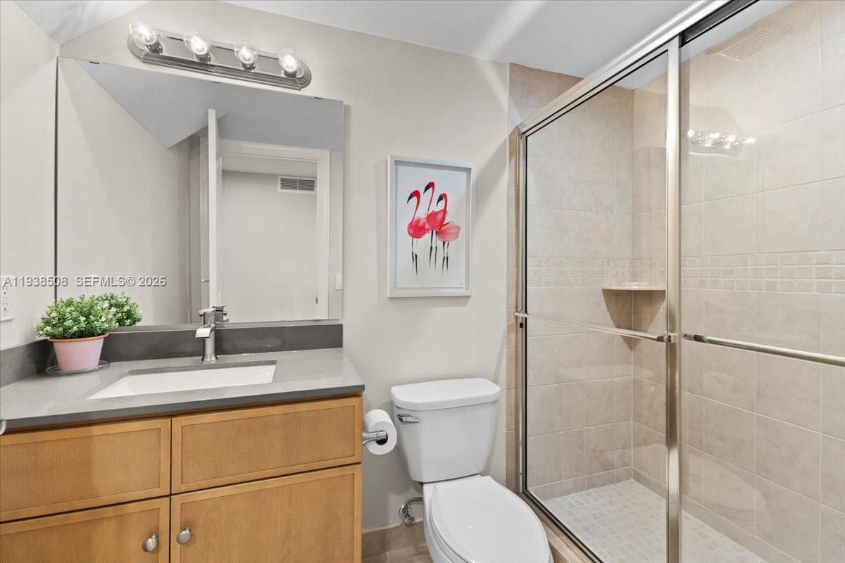 630 Se 15th Street 3 Property Photo 8