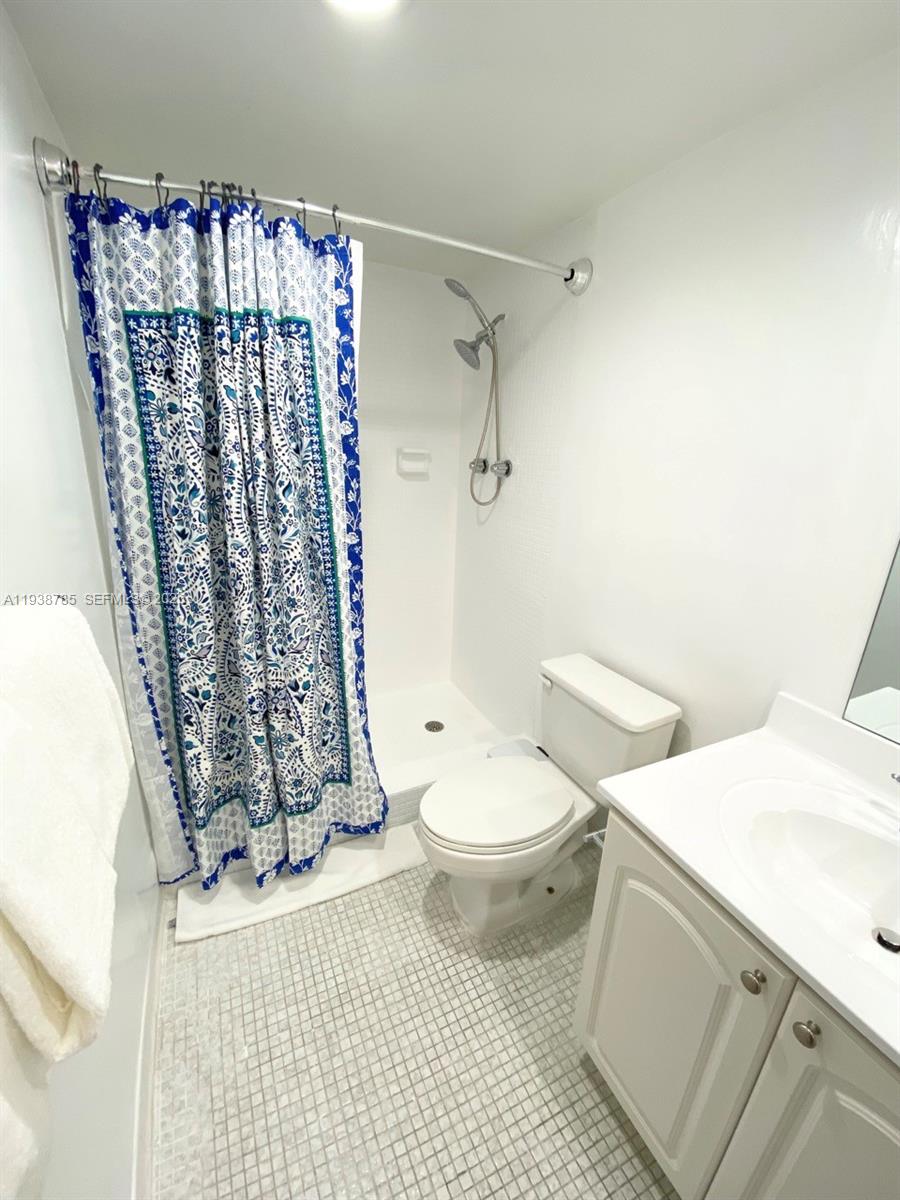 4001 S Ocean Drive 4m Property Photo 14