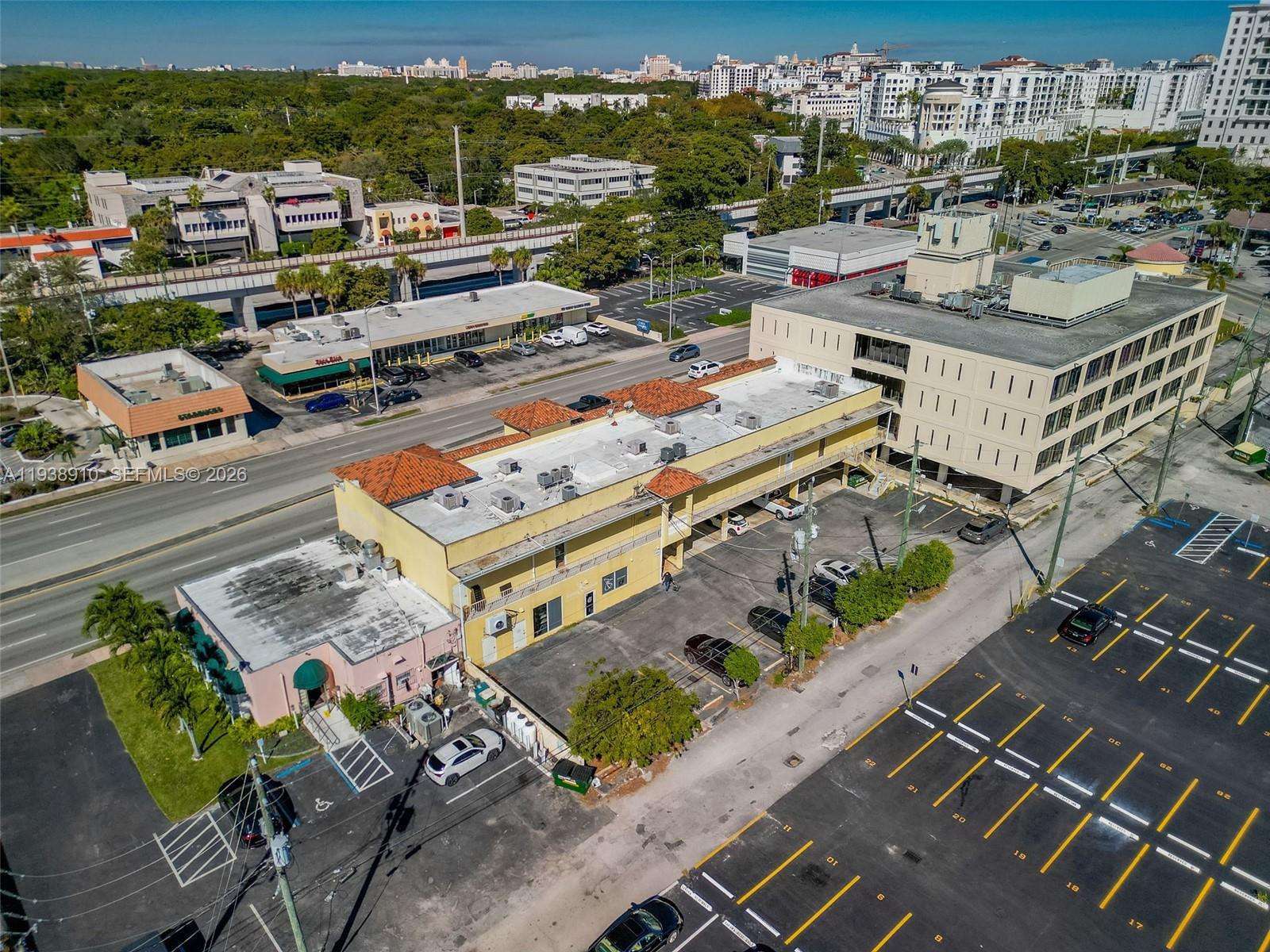 A11938910 Property Photo 18
