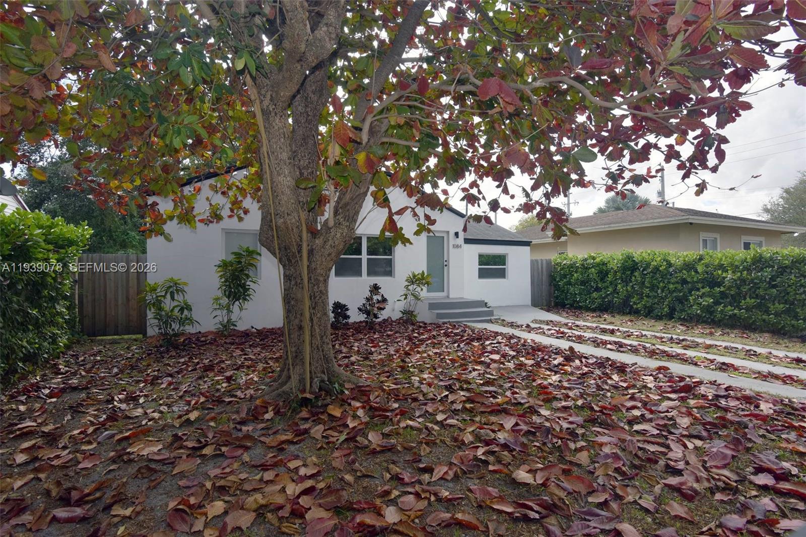 1084 Nw 66th Street Property Photo 4