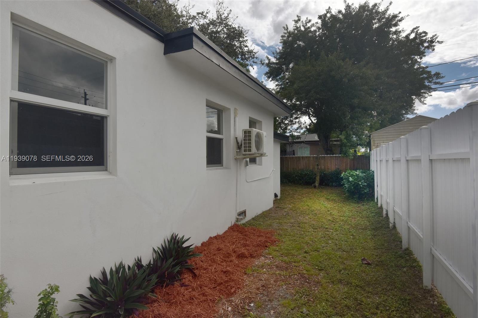 1084 Nw 66th Street Property Photo 27