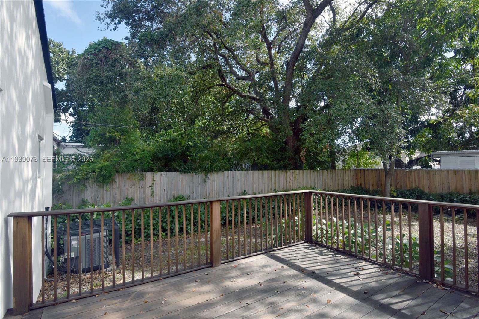 1084 Nw 66th Street Property Photo 29