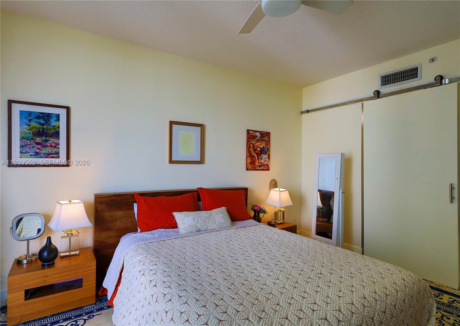 1750 N Bayshore Drive 1711 Property Photo 13