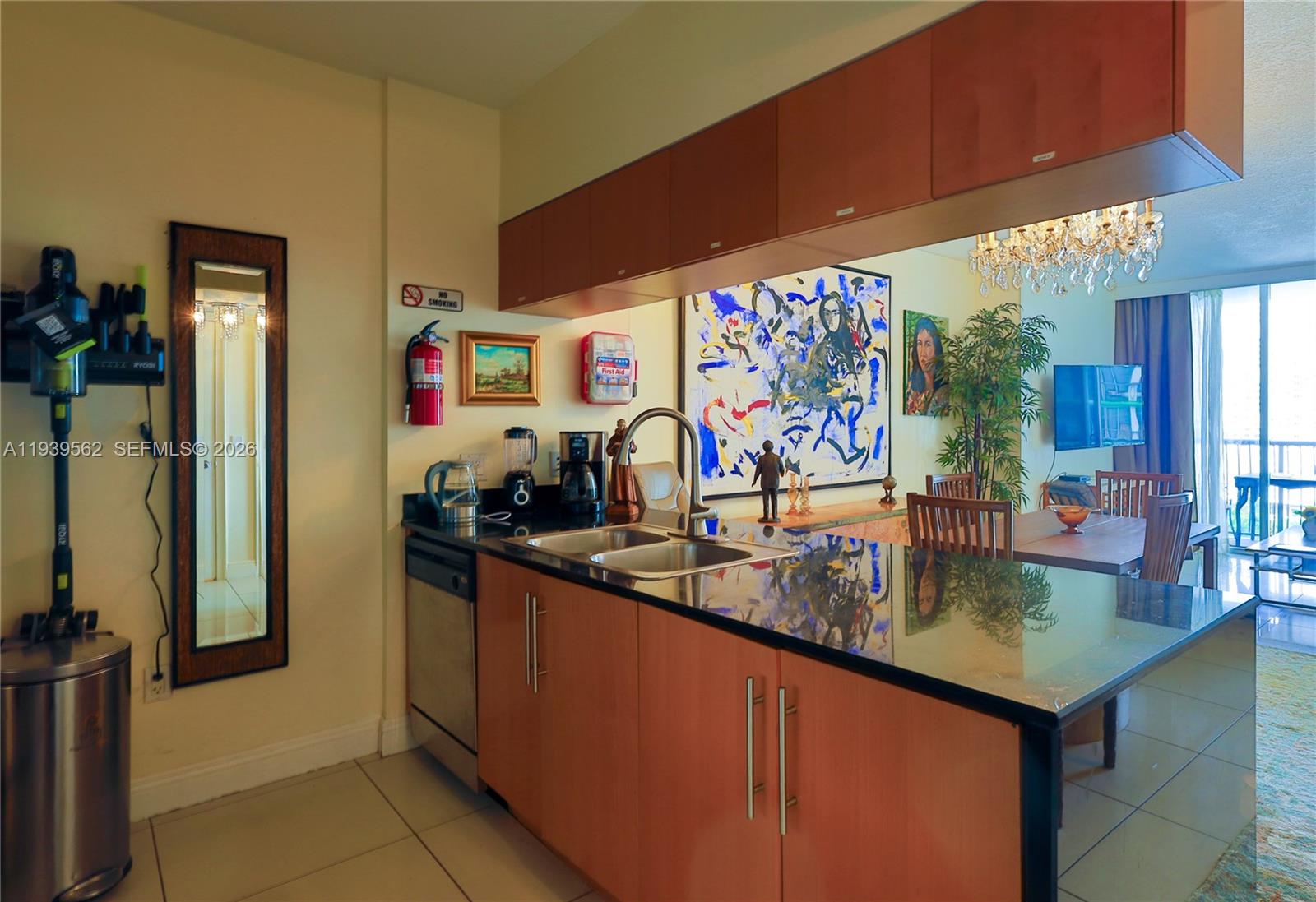 1750 N Bayshore Drive 1711 Property Photo 20