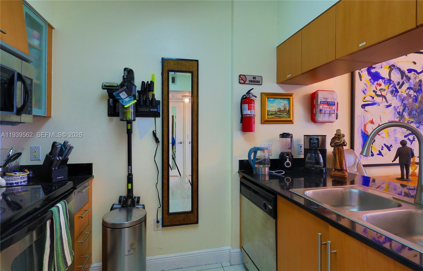 1750 N Bayshore Drive 1711 Property Photo 26