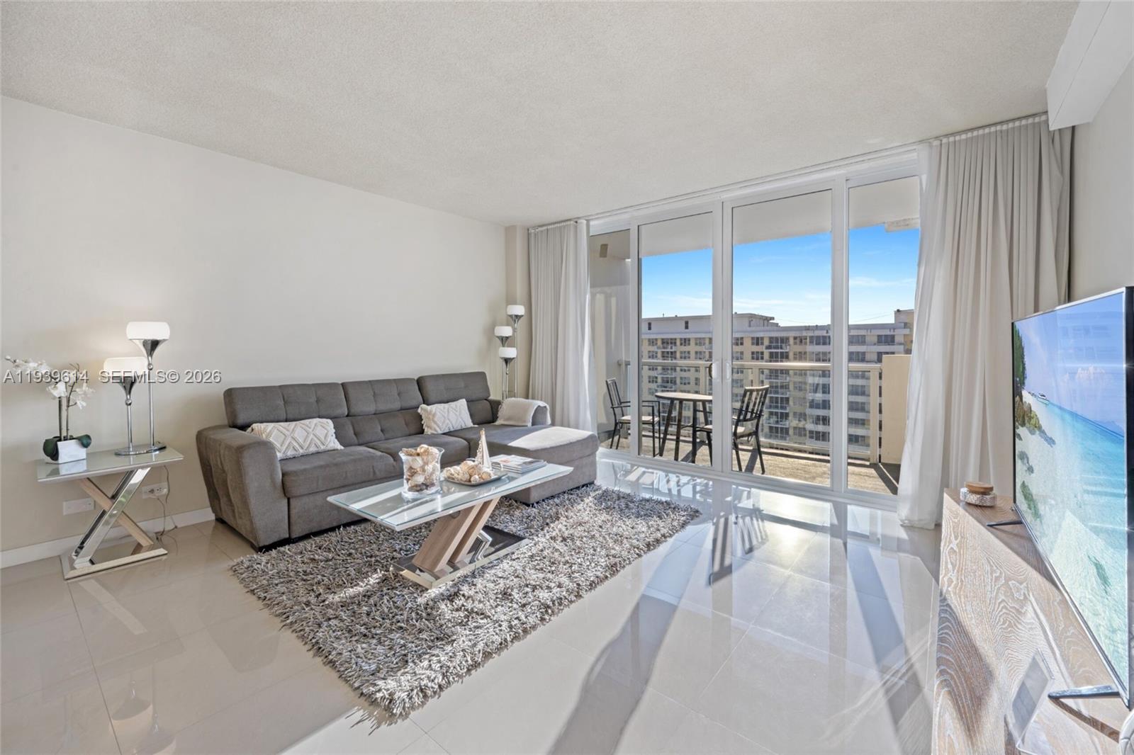 5601 Collins Avenue 1618 Property Photo 1