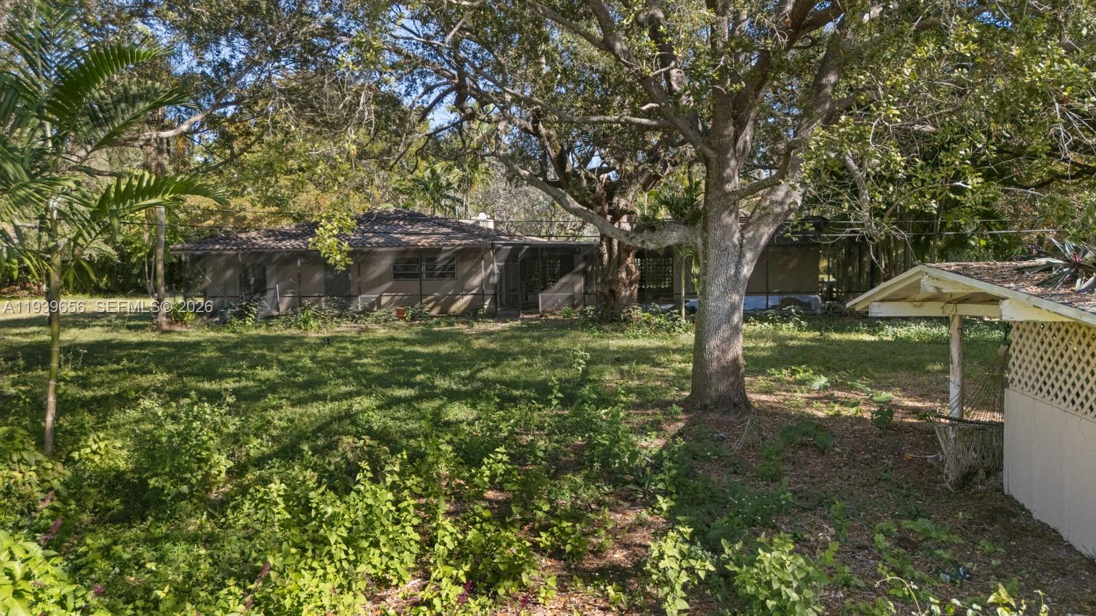 13500 Sw 68th Court Property Photo 12