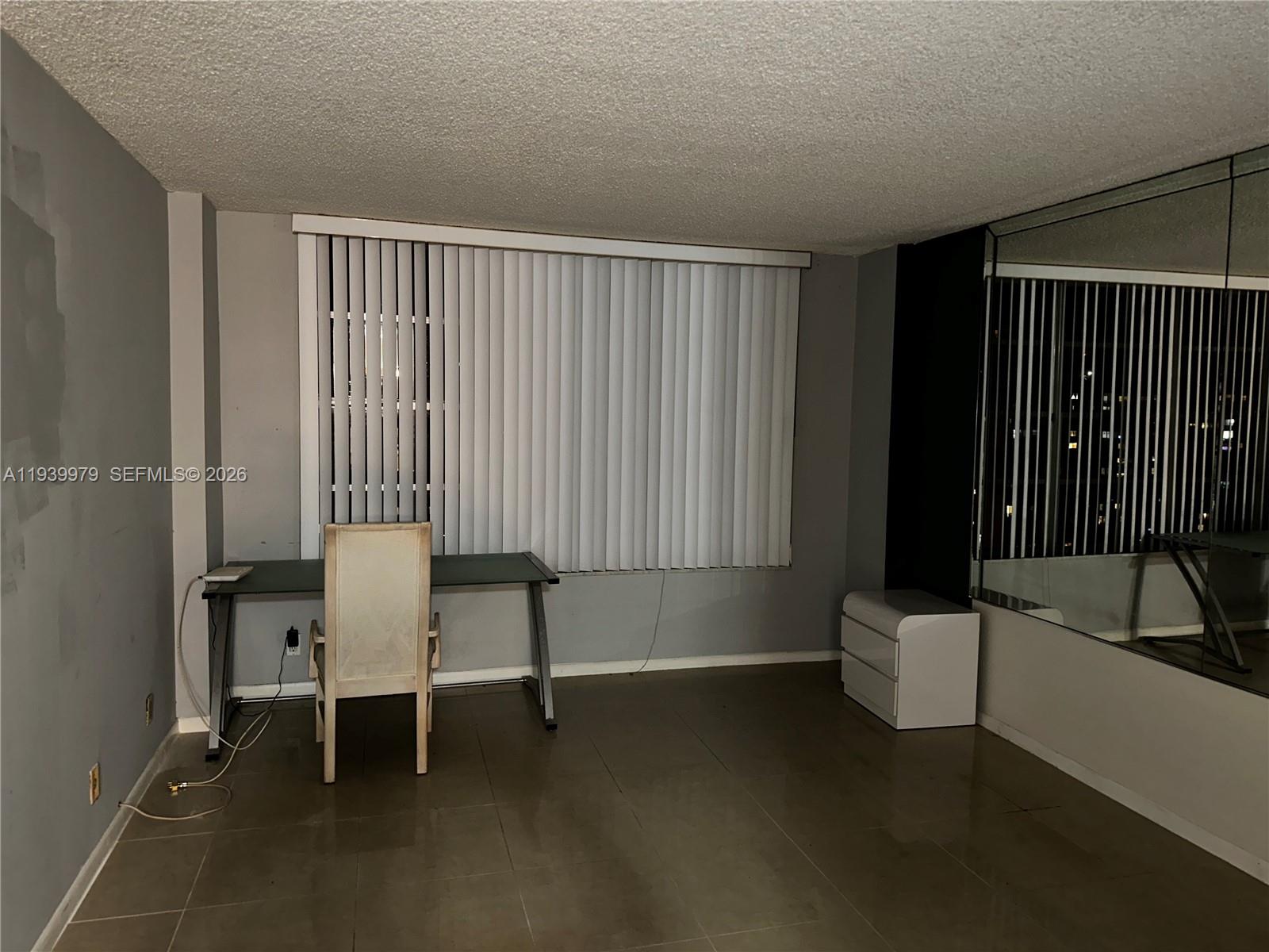 A11939979 Property Photo 9