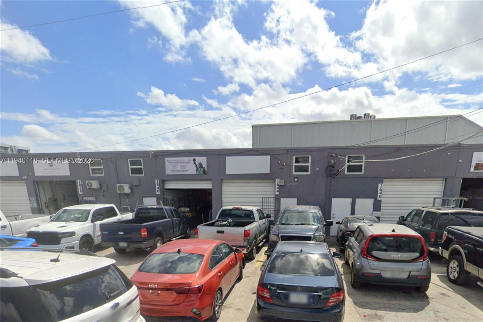 1646 W 31st Place 1646 Property Photo 1