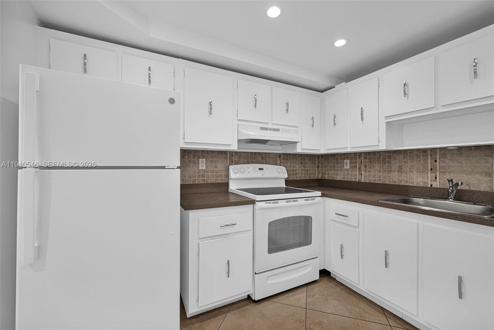 600 Three Islands Boulevard 519 Property Photo 8
