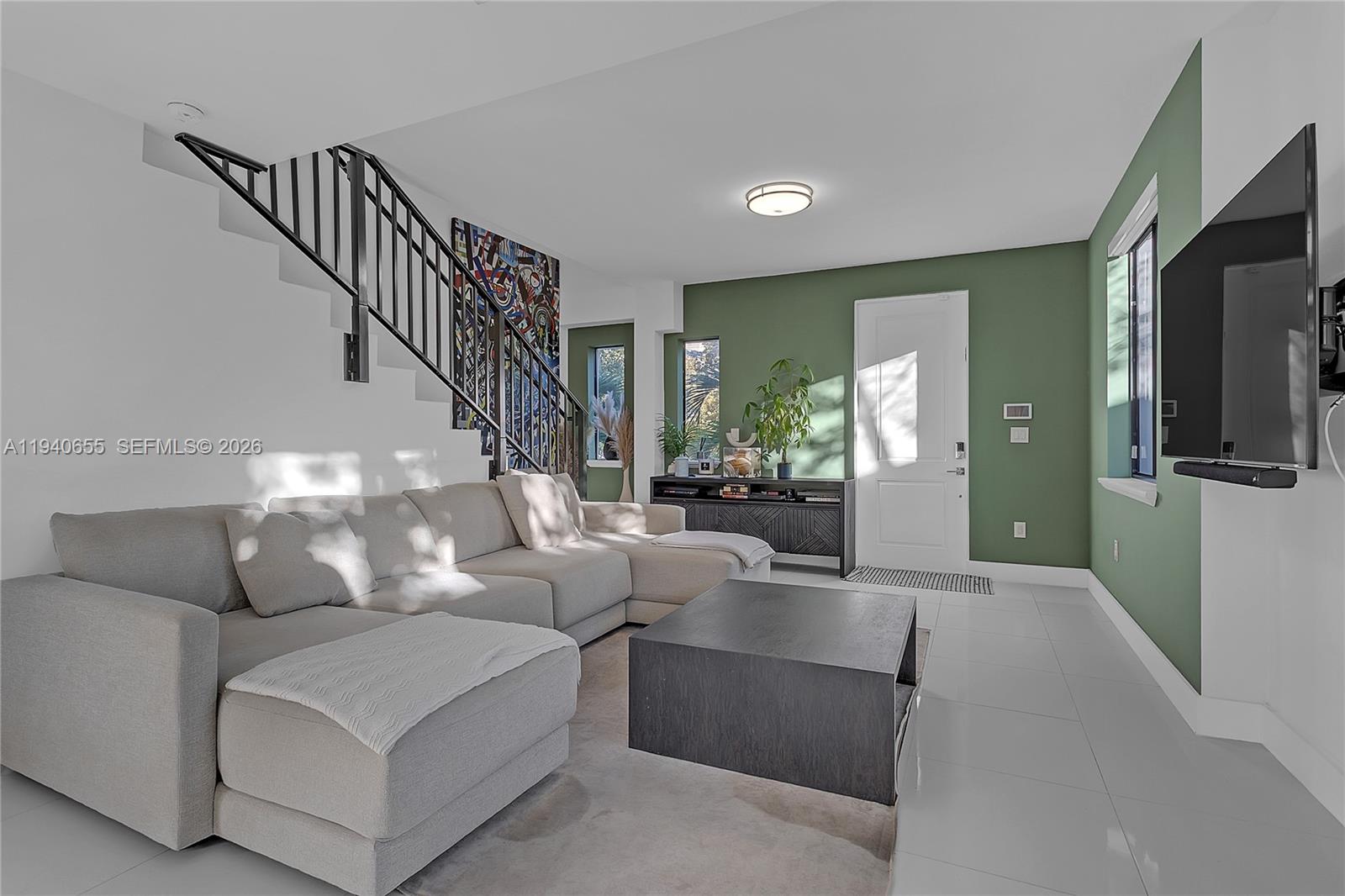 1405 Galiano Street 4 Property Photo 6
