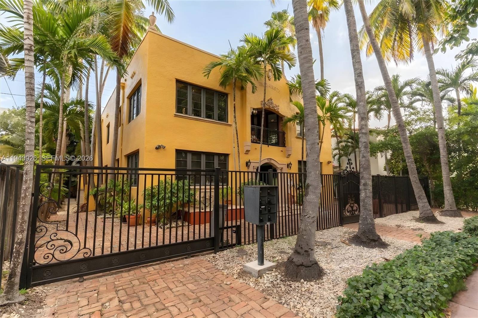 632 15th Street Property Photo 1
