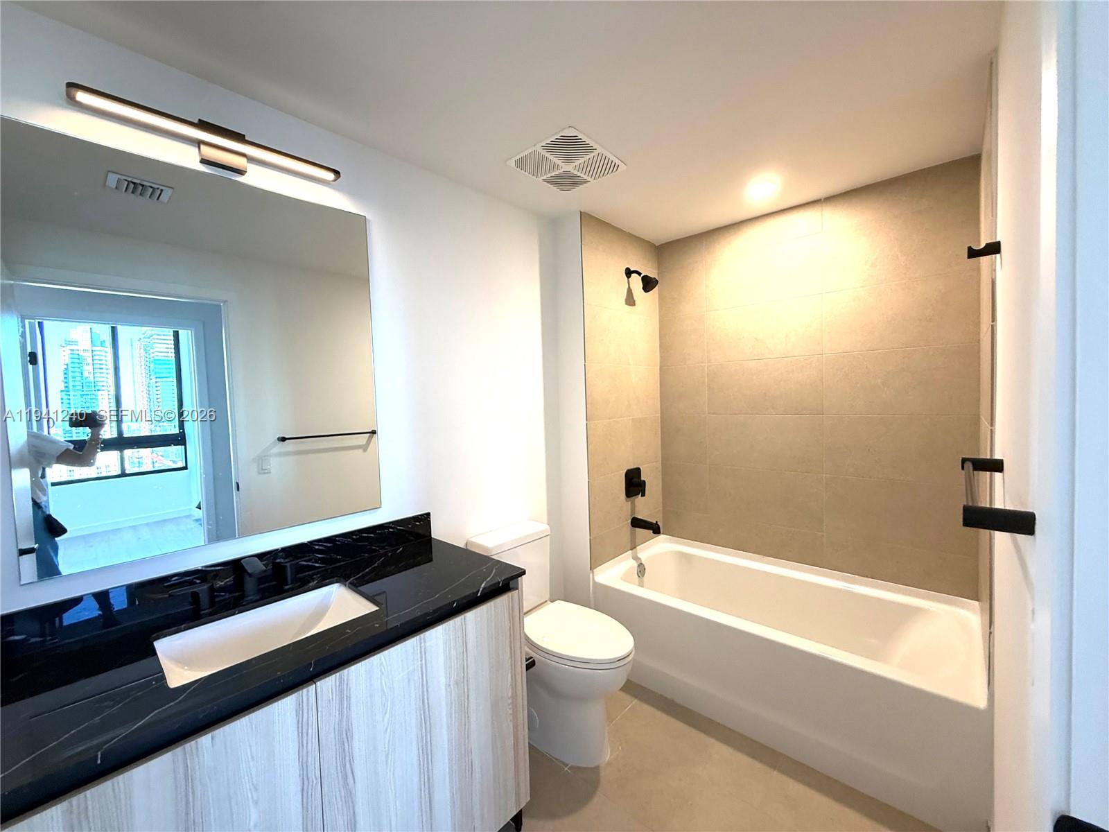 225 N Miami Avenue 3505 Property Photo 13