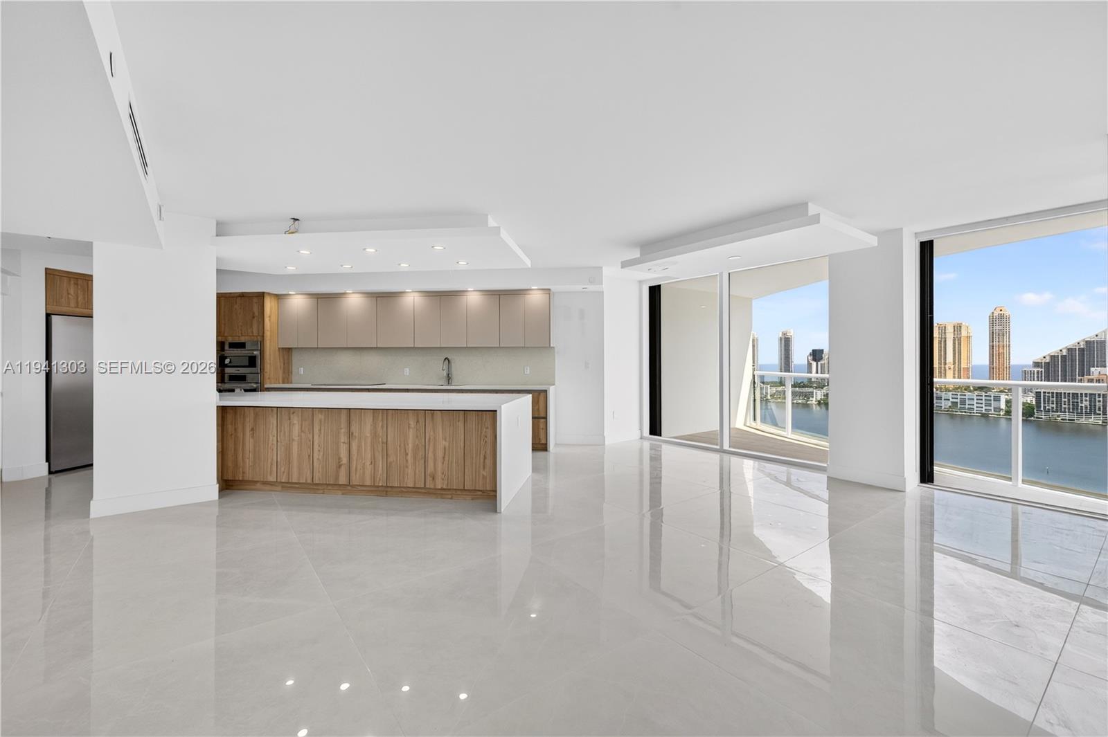 4000 Island Boulevard 2701 Property Photo 10