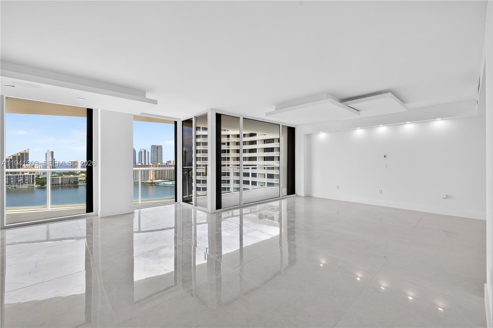4000 Island Boulevard 2701 Property Photo 11