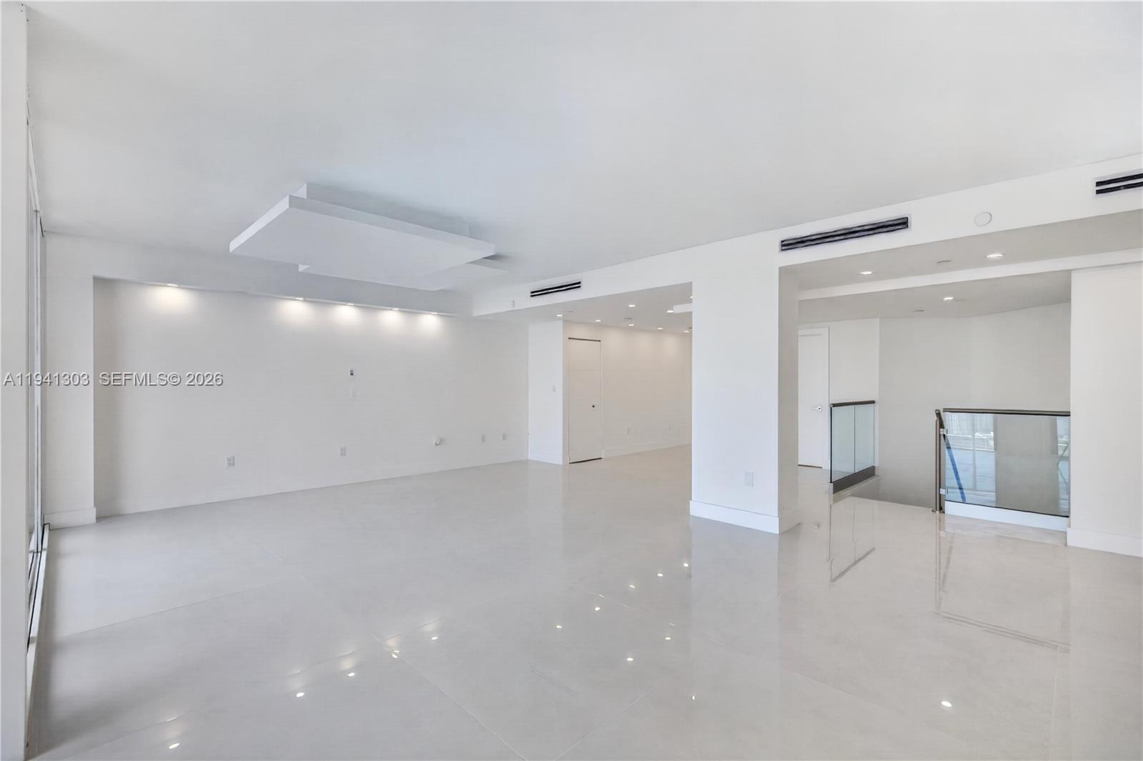 4000 Island Boulevard 2701 Property Photo 12