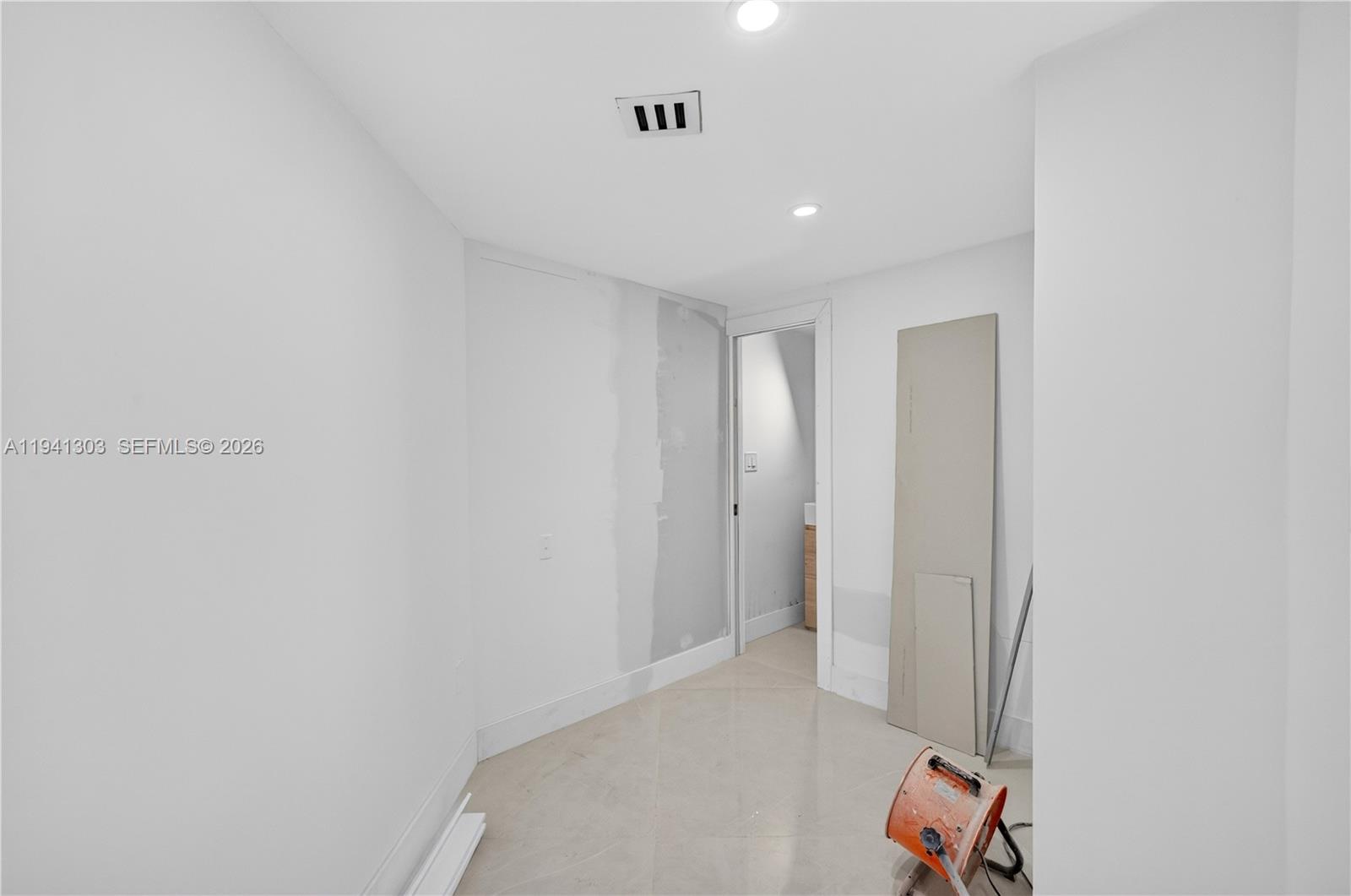 4000 Island Boulevard 2701 Property Photo 36