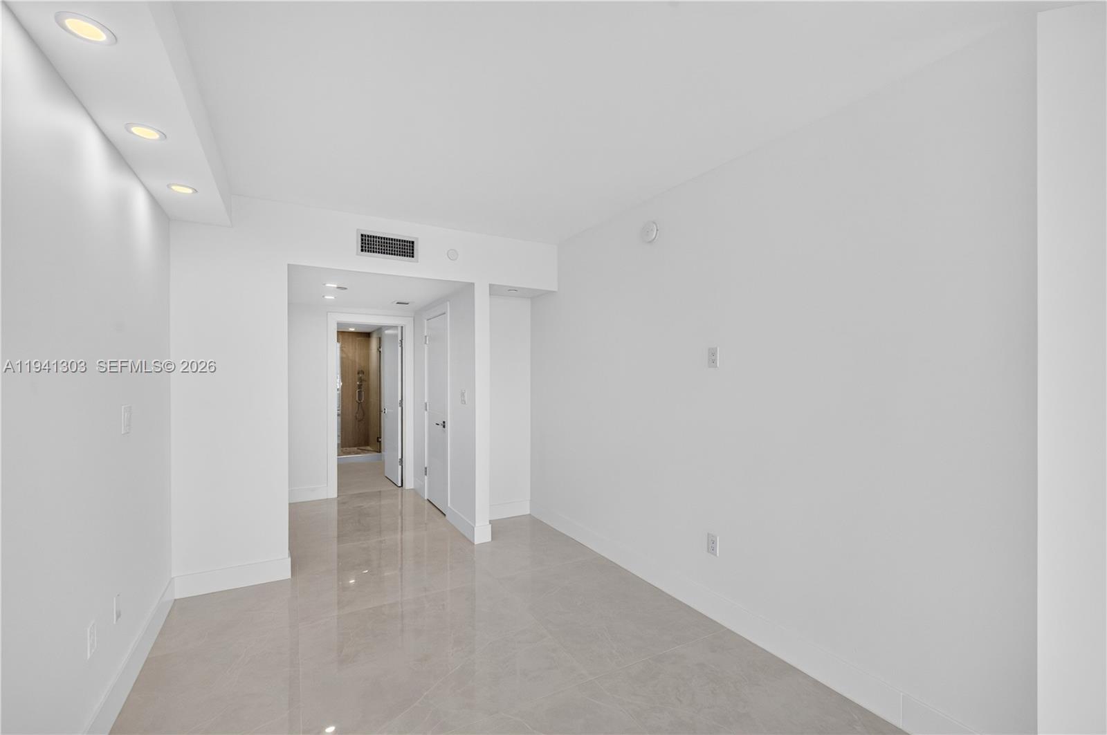 4000 Island Boulevard 2701 Property Photo 57