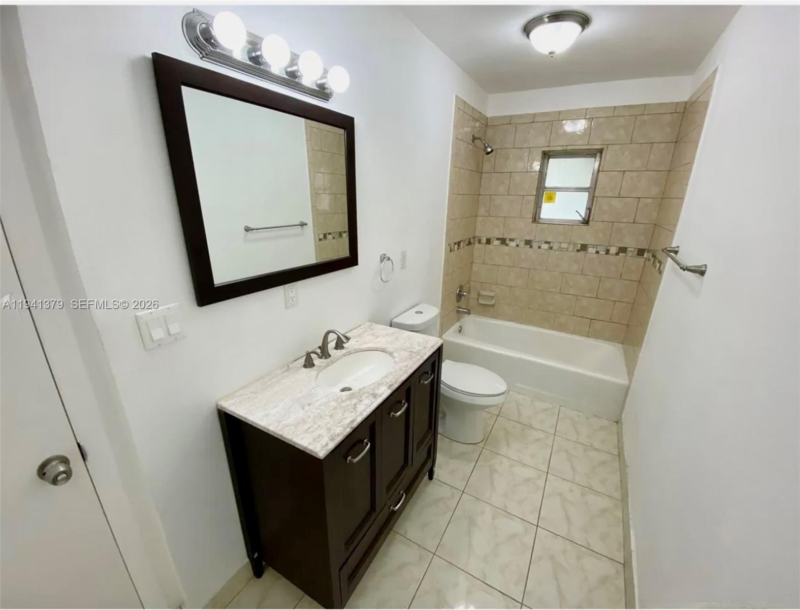 6105 Royal Poinciana Lane Property Photo 14