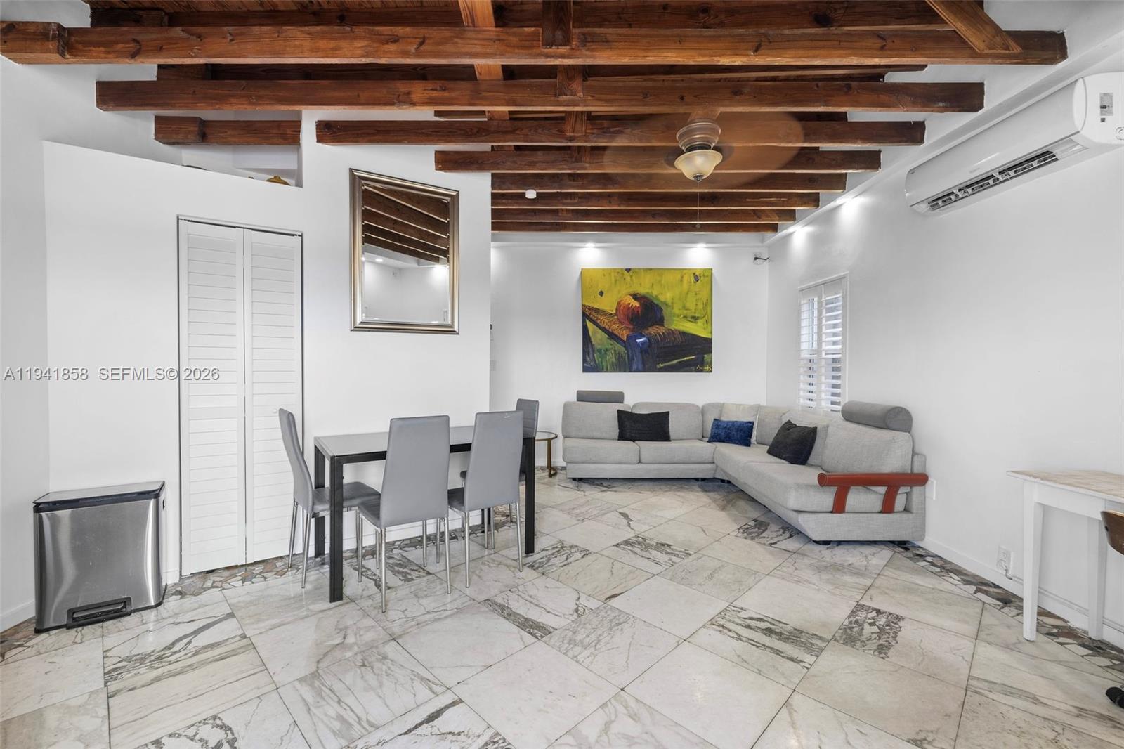 1908 N Ocean Drive 1b & 2b Package Property Photo 10
