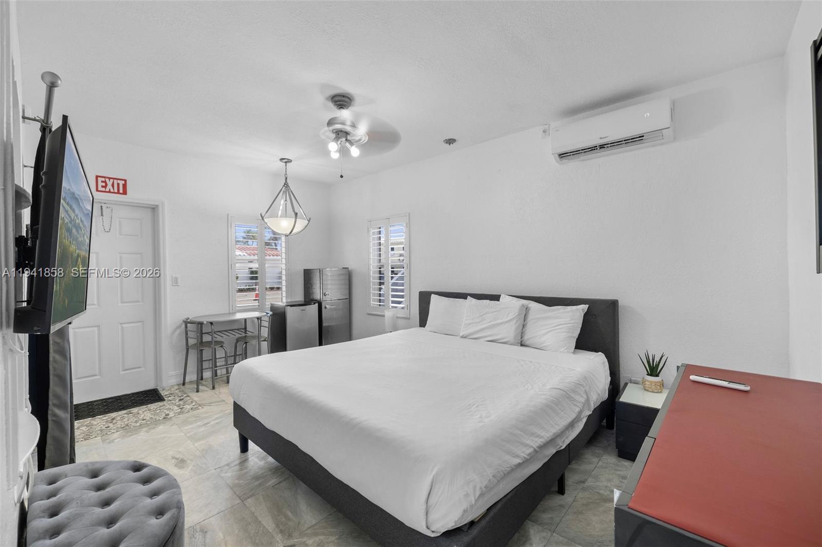 1908 N Ocean Drive 1b & 2b Package Property Photo 20