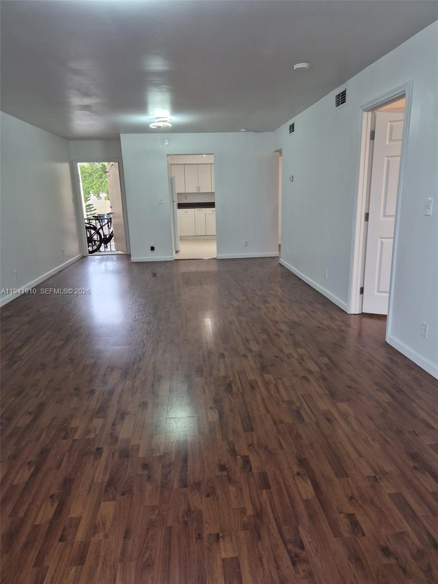 A11941910 Property Photo 6