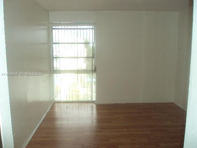 A11942016 Property Photo 5