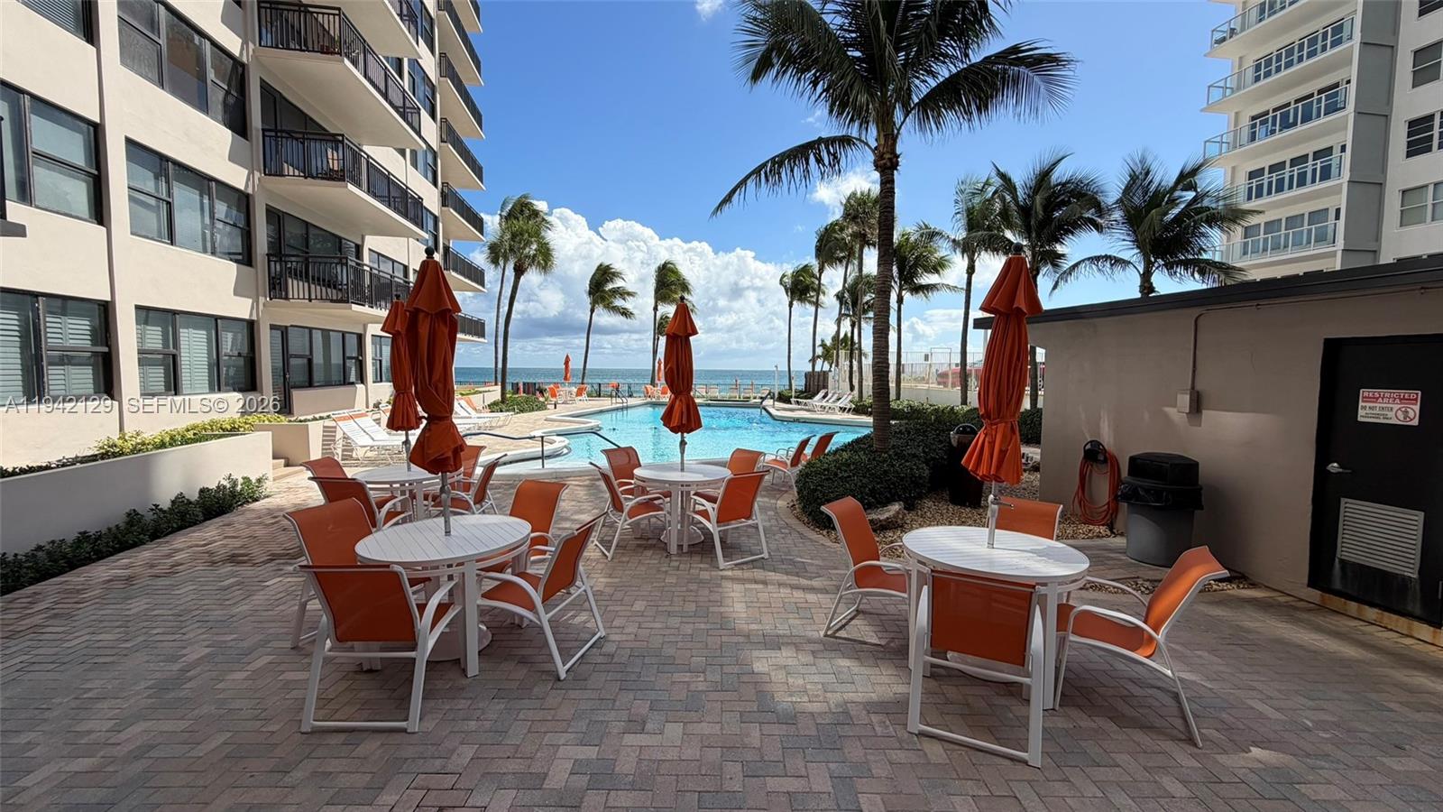 3800 Galt Ocean Drive 1414 Property Photo 10
