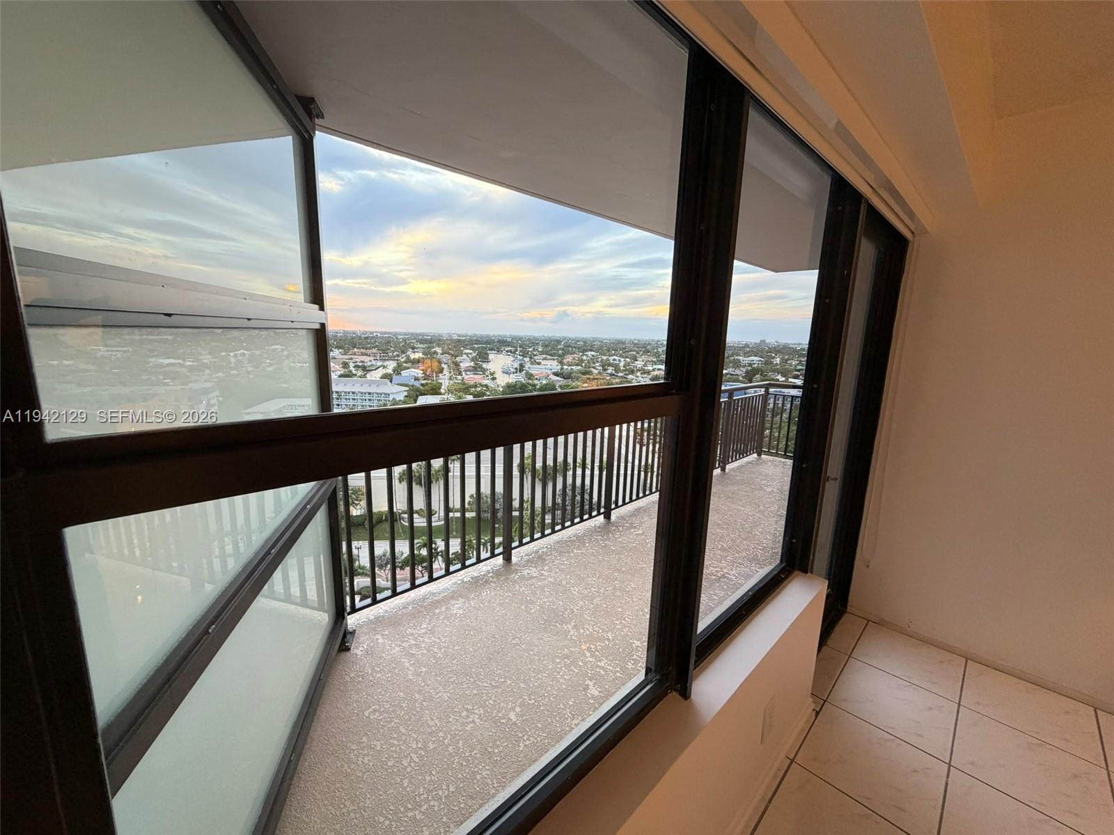 3800 Galt Ocean Drive 1414 Property Photo 23
