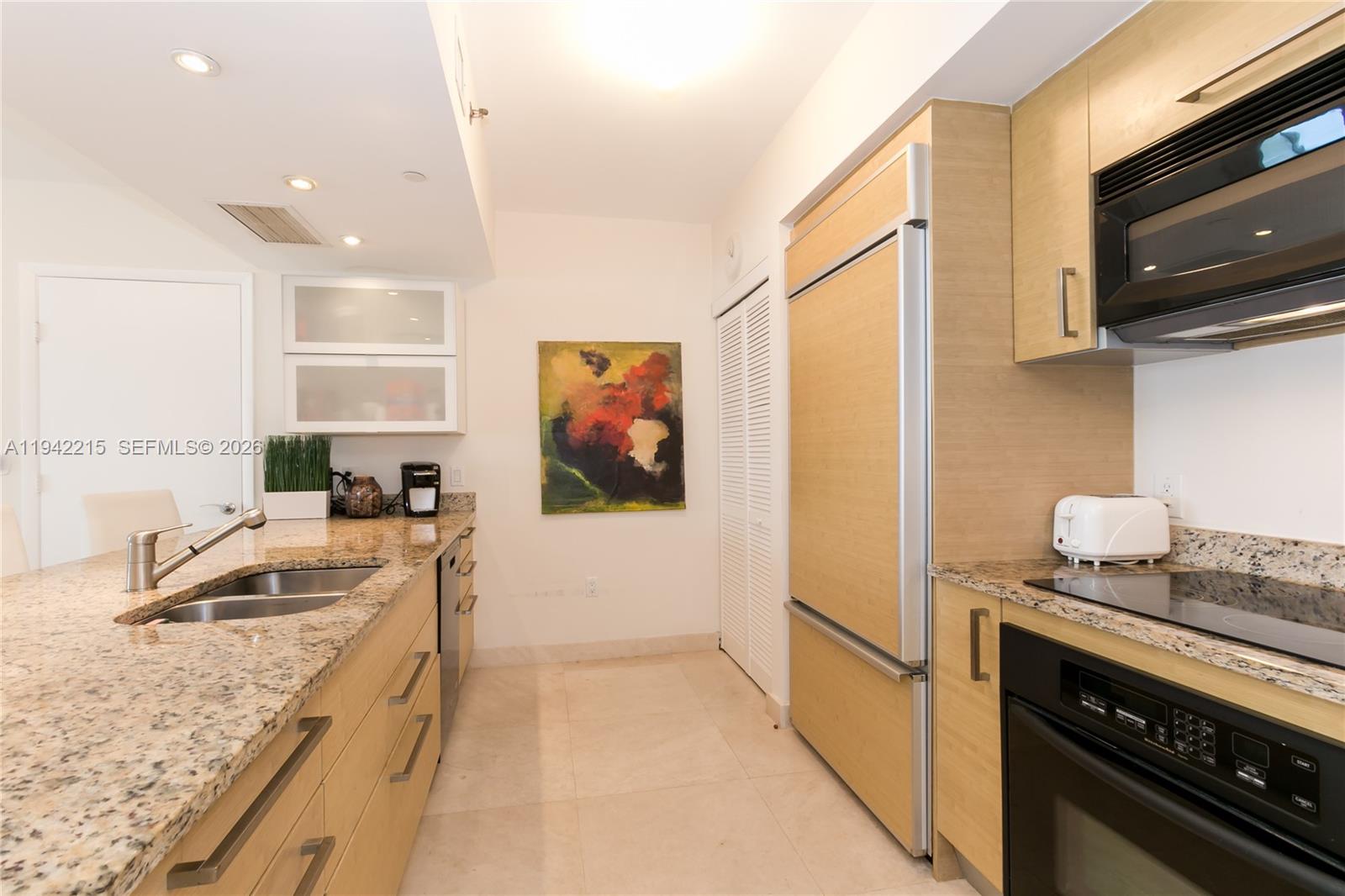 1830 S Ocean Drive 2110 Property Photo 8
