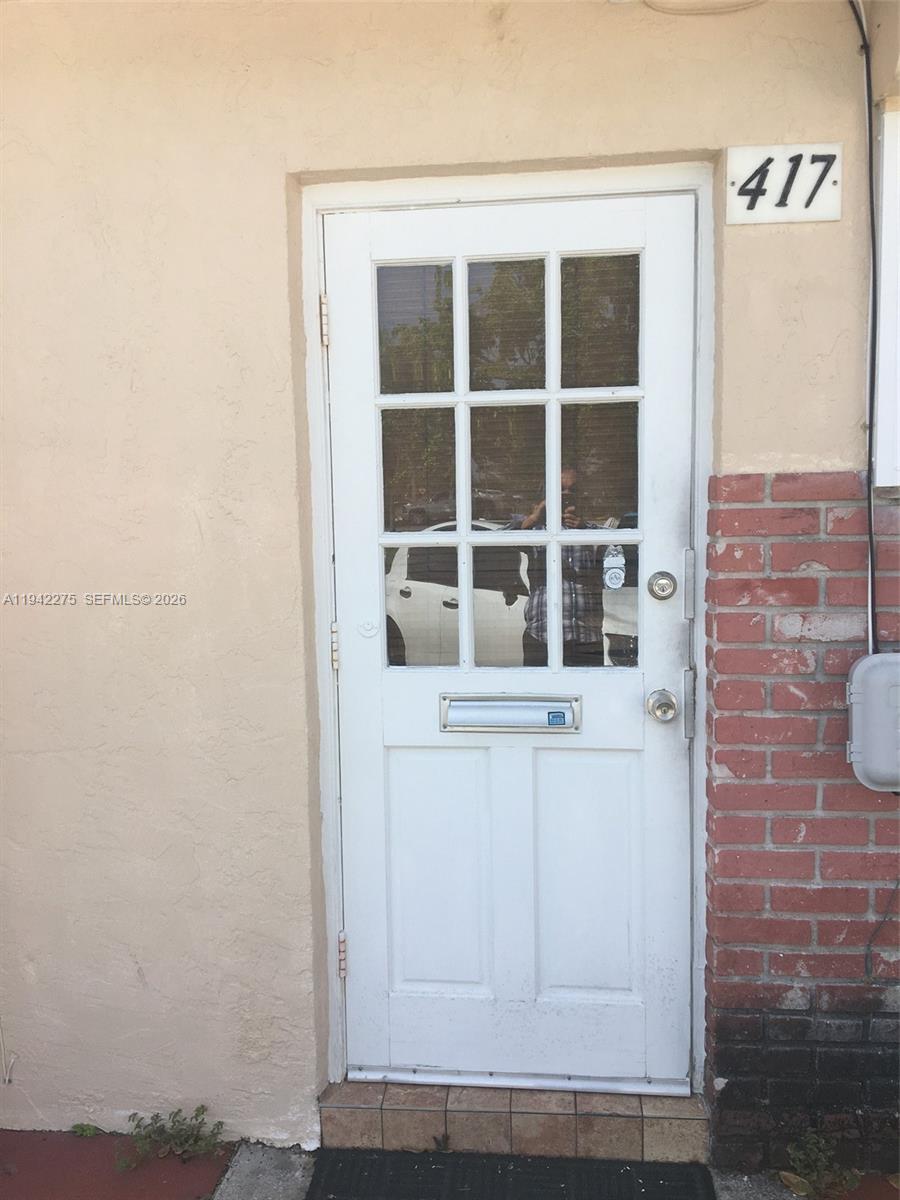 413 S Federal Highway Property Photo 4