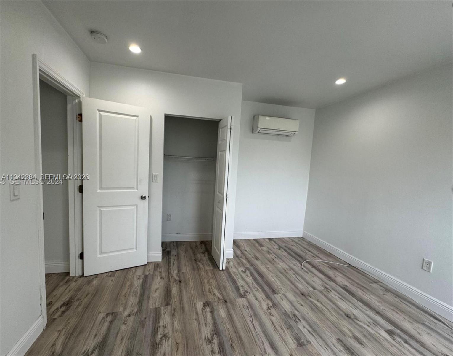 1248 Marseille Drive 4 Property Photo 1