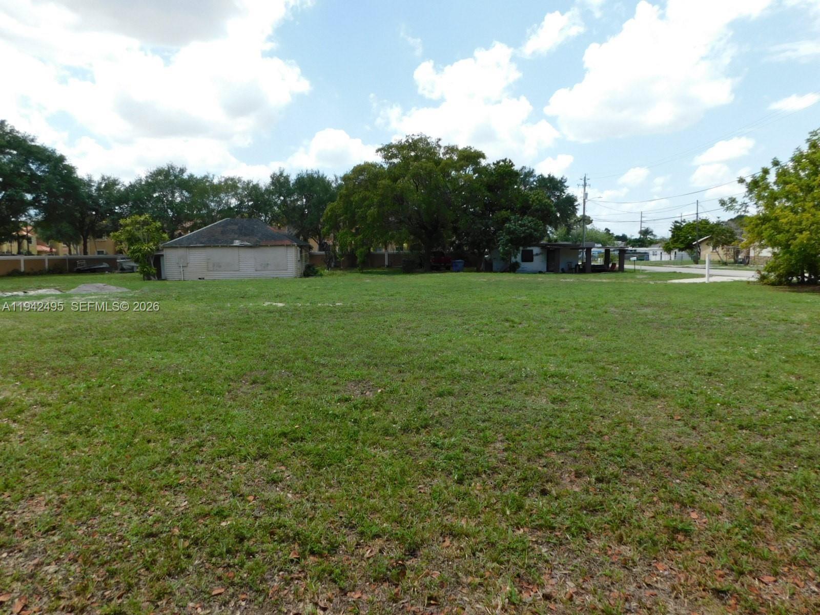 5830 Liberty Street Property Photo 3