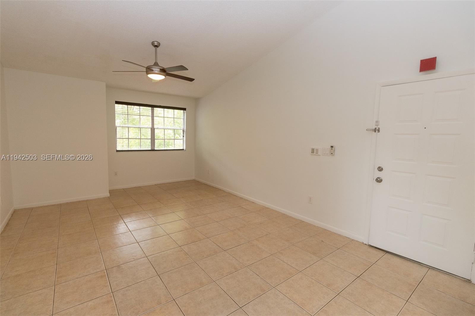 18328 Nw 68th Avenue P Property Photo 9