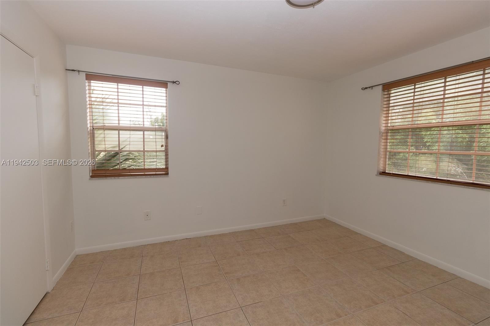 18328 Nw 68th Avenue P Property Photo 11