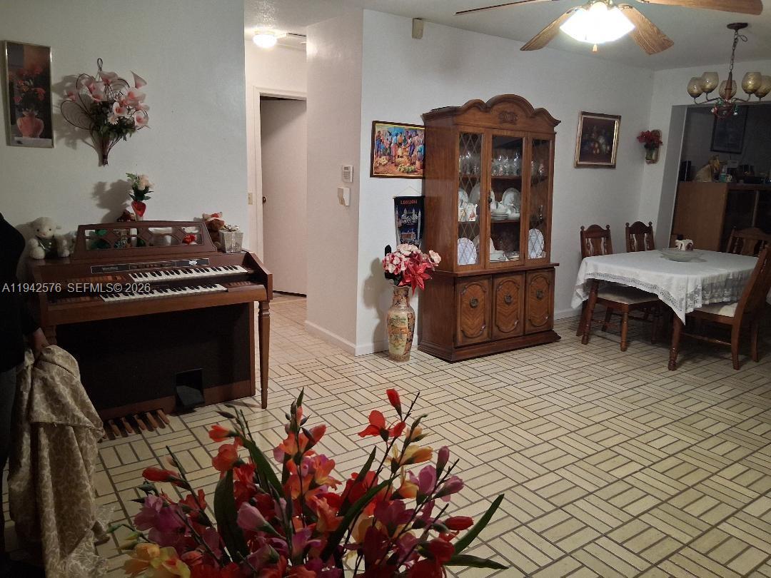 A11942576 Property Photo 2