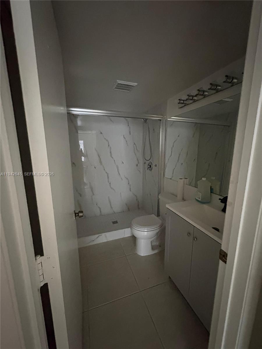 623 Sea Pine Way C1 Property Photo 12