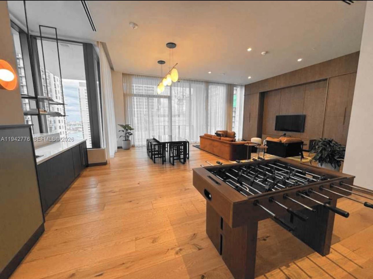 601 N Miami Avenue 901 Property Photo 10