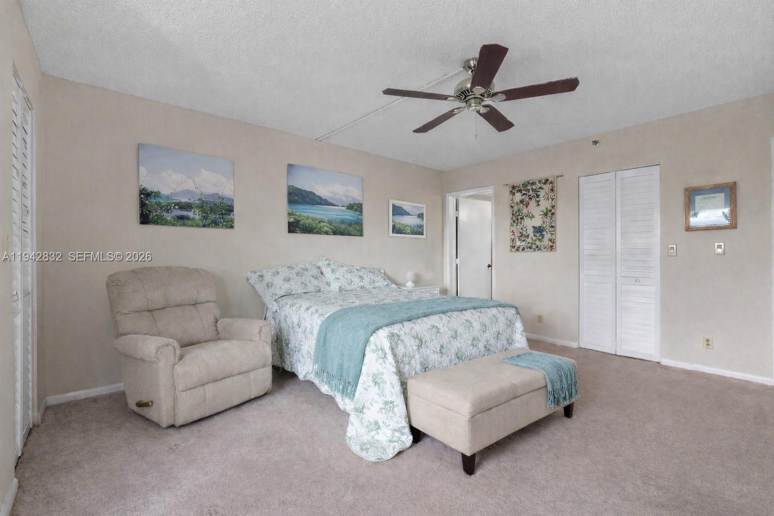 2200 S Cypress Bend Drive 406 Property Photo 21