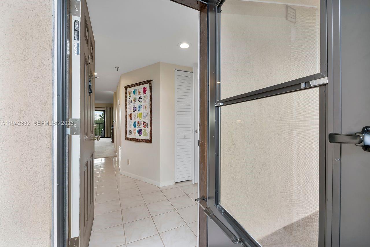 2200 S Cypress Bend Drive 406 Property Photo 26