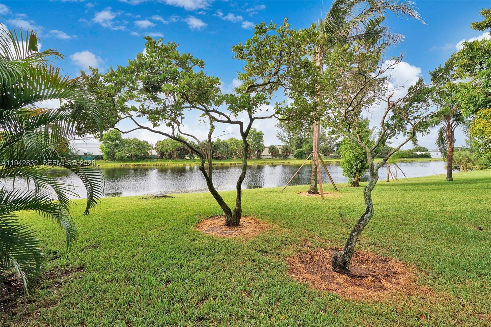 2200 S Cypress Bend Drive 406 Property Photo 46