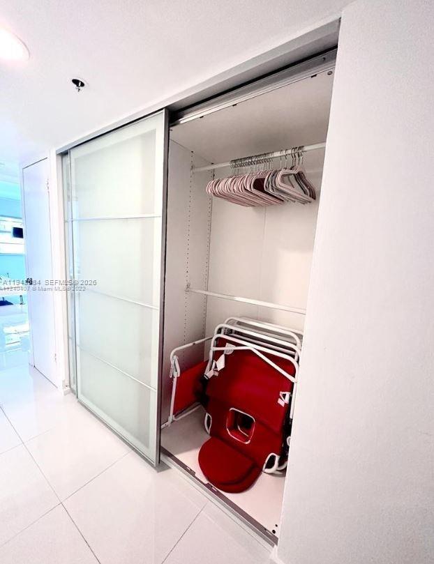 100 Lincoln Road 526 Property Photo 3