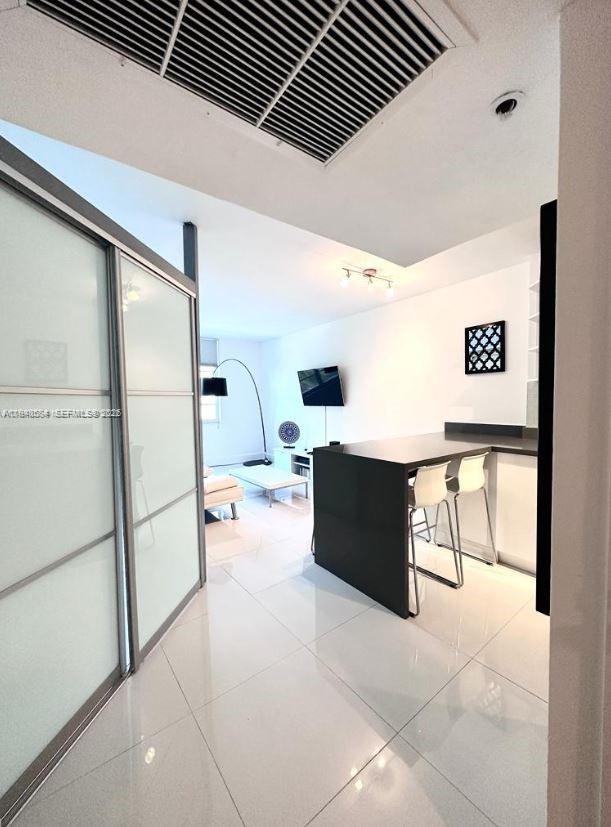 100 Lincoln Road 526 Property Photo 11