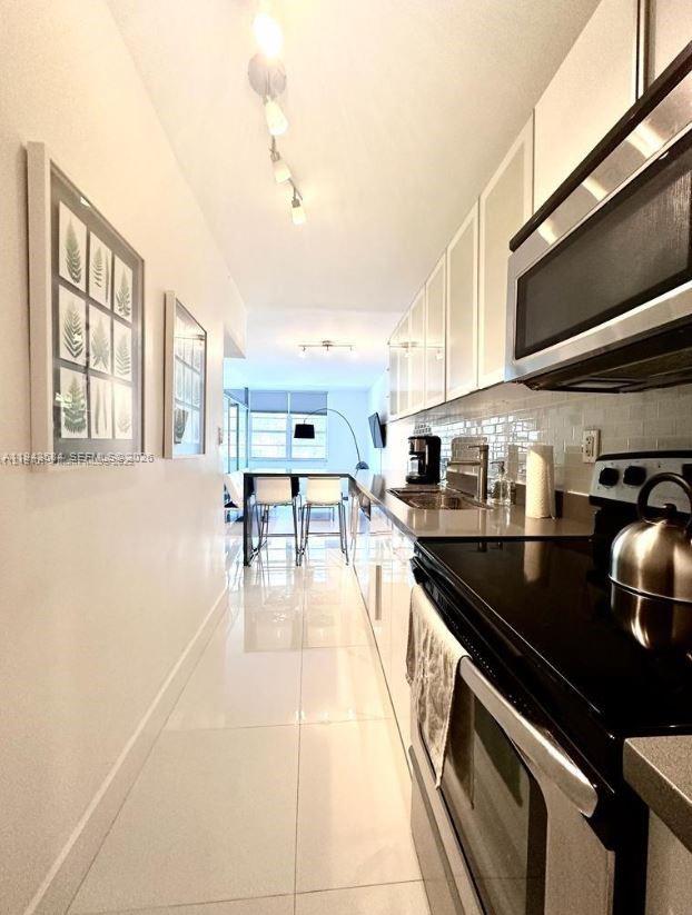 100 Lincoln Road 526 Property Photo 14